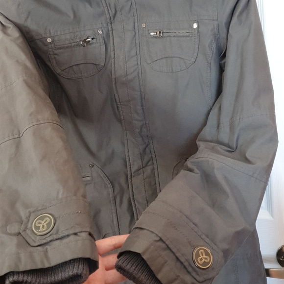 Aritzia TNA Women's Winter Parka - Picture 2 of 8